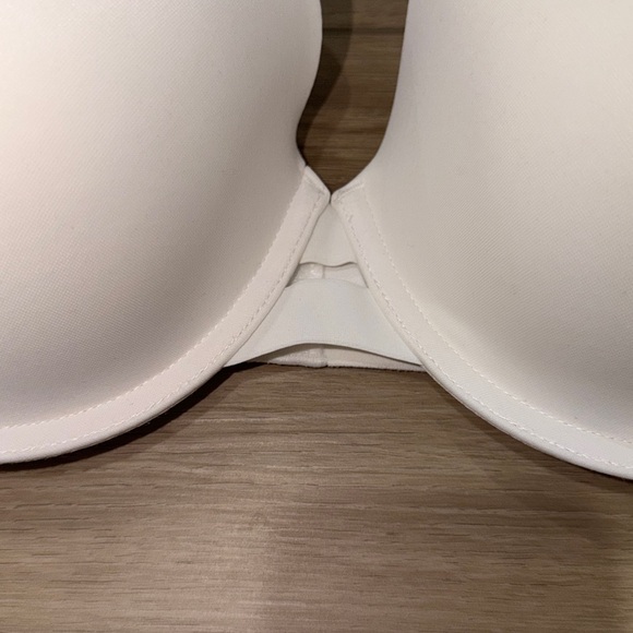 Warner’s Elegant White Women's Bra size 38C - Picture 3 of 5